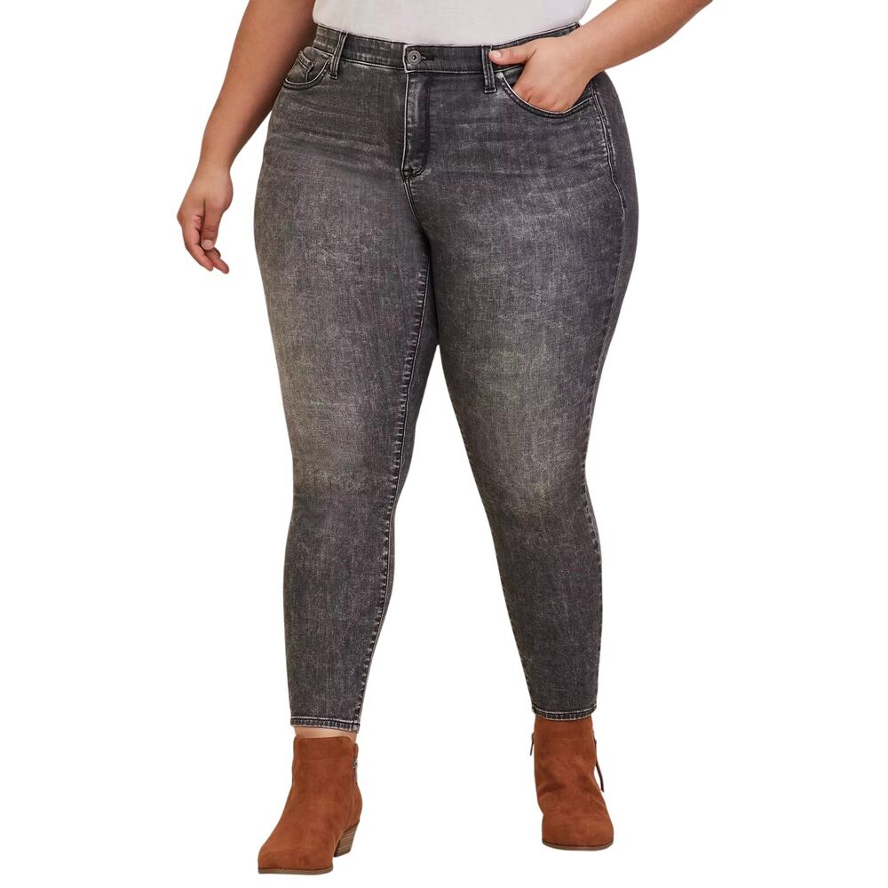 Torrid Super Soft Sky High Skinny Black Jeans 28R High Waist High Rise Dark Wash